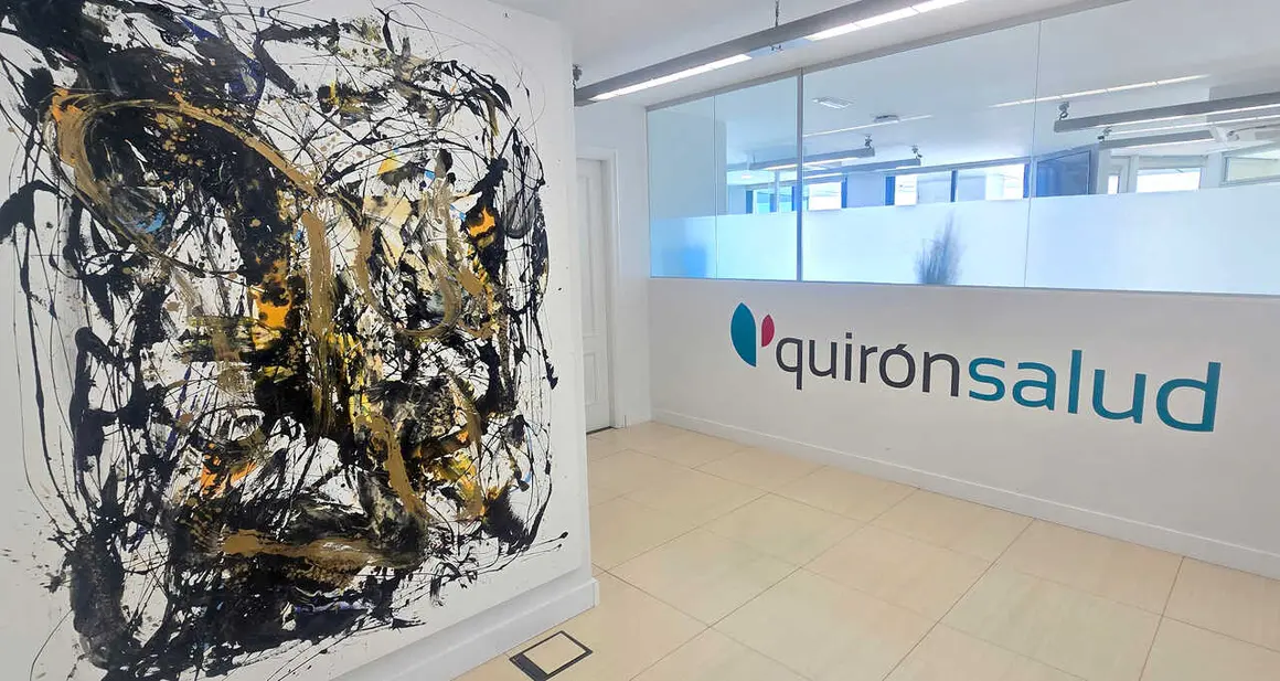 El Hospital Quir&oacute;nsalud Marbella apuesta por el arte como herramienta de bienestar para pacientes y familiares.