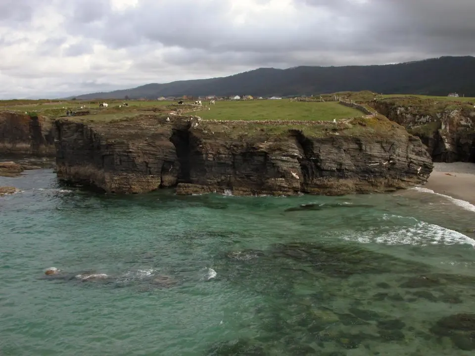 Playa de As Catedrais en Lugo. - Europa Press