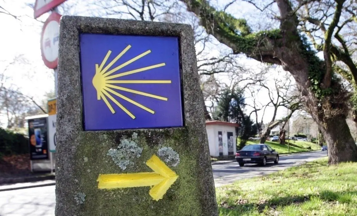 Moj&oacute;n que se&ntilde;aliza el Camino de Santiago. - Europa Press