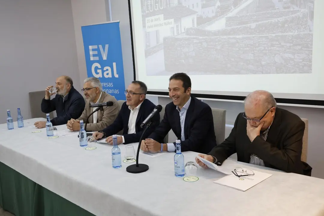 Alfonso Villares en la Asamblea Anual de Empresas Veterinarios. - Xunta