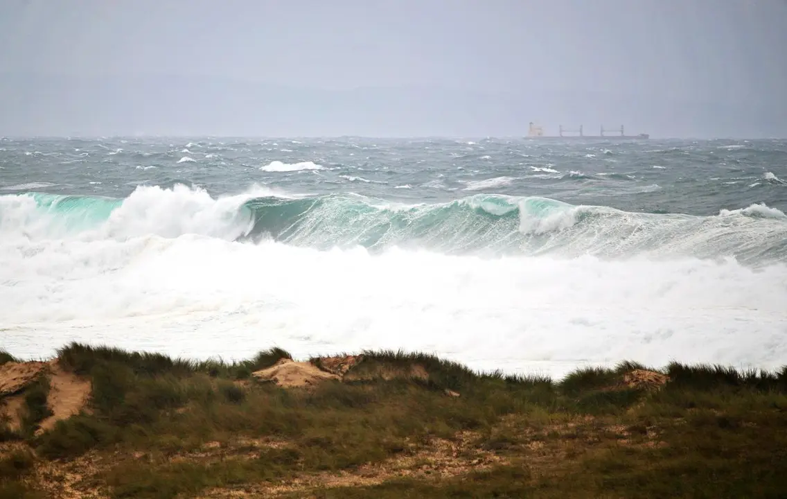 Playa de Do&ntilde;inos, a 20 de octubre de 2023 - Ra&uacute;l Lomba / Europa Press