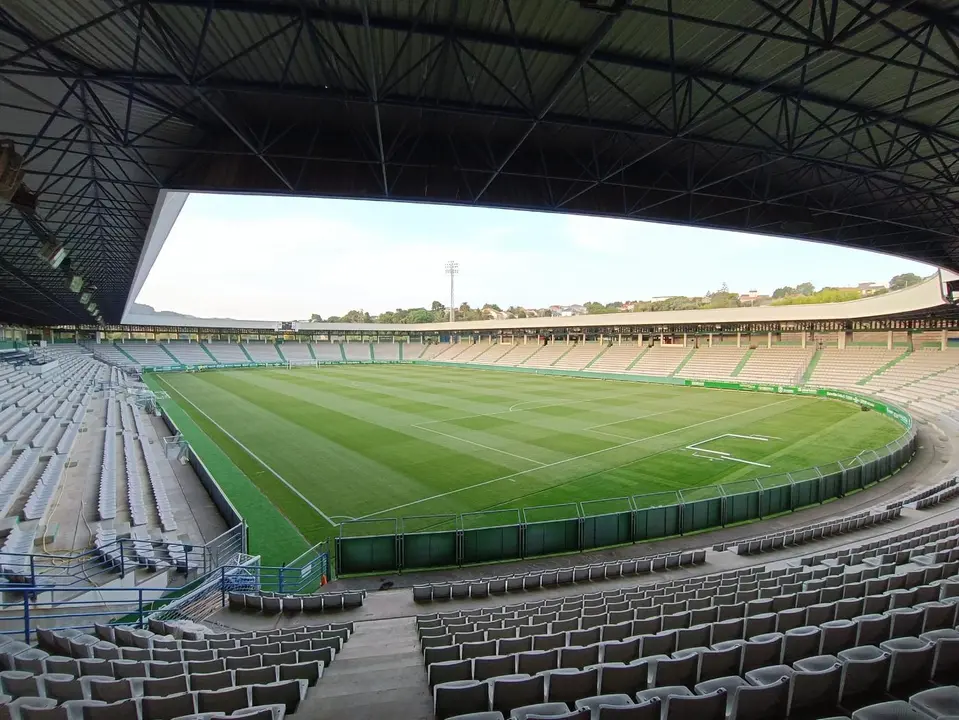 Estadio de A Malata. - RACING FERROL