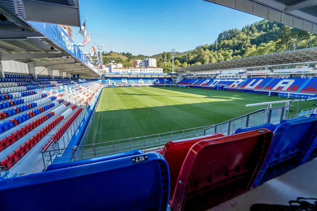 Estadio de Ipurua. - Eibar
