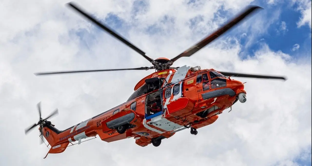 Helicoptero de Salvamento Mar&iacute;timo en Galicia - SALVAMENTO MAR&Iacute;TIMO
