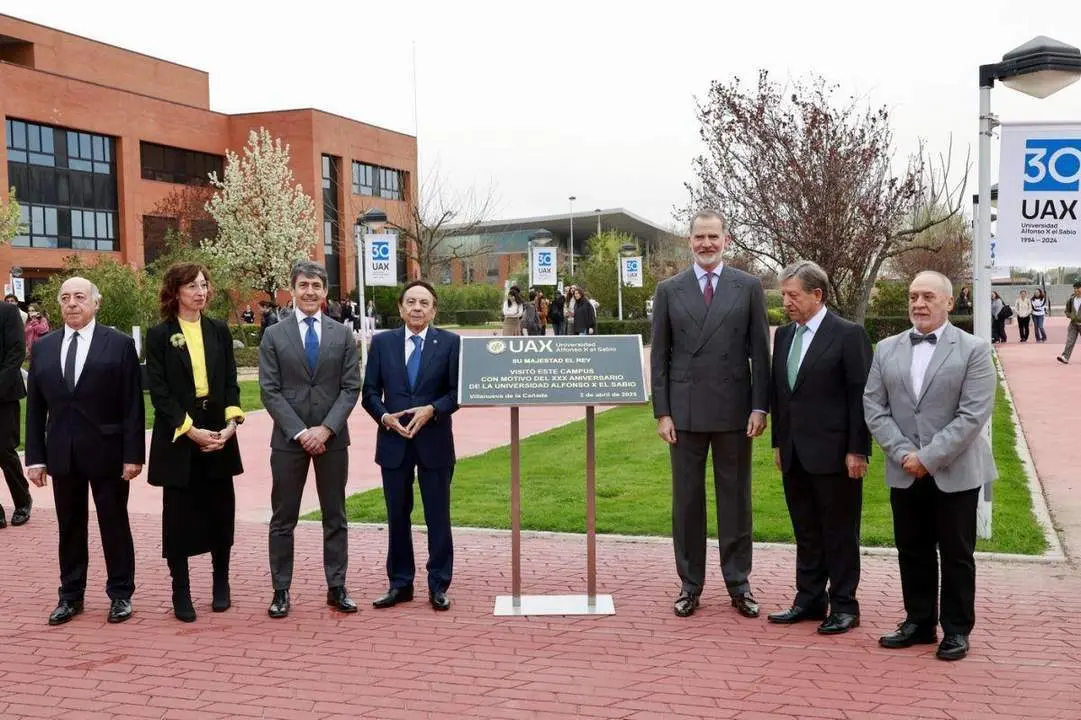 Visita de Felipe VI. - UAX