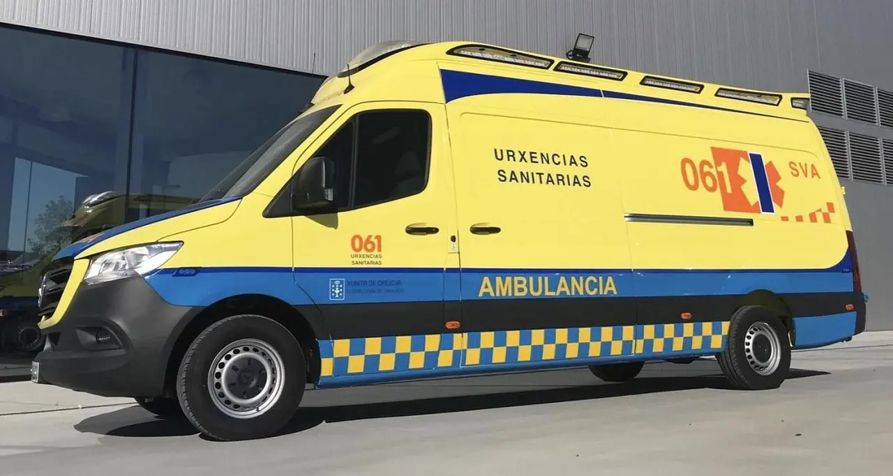 Ambulancia del 061 Galicia - 061 GALICIA