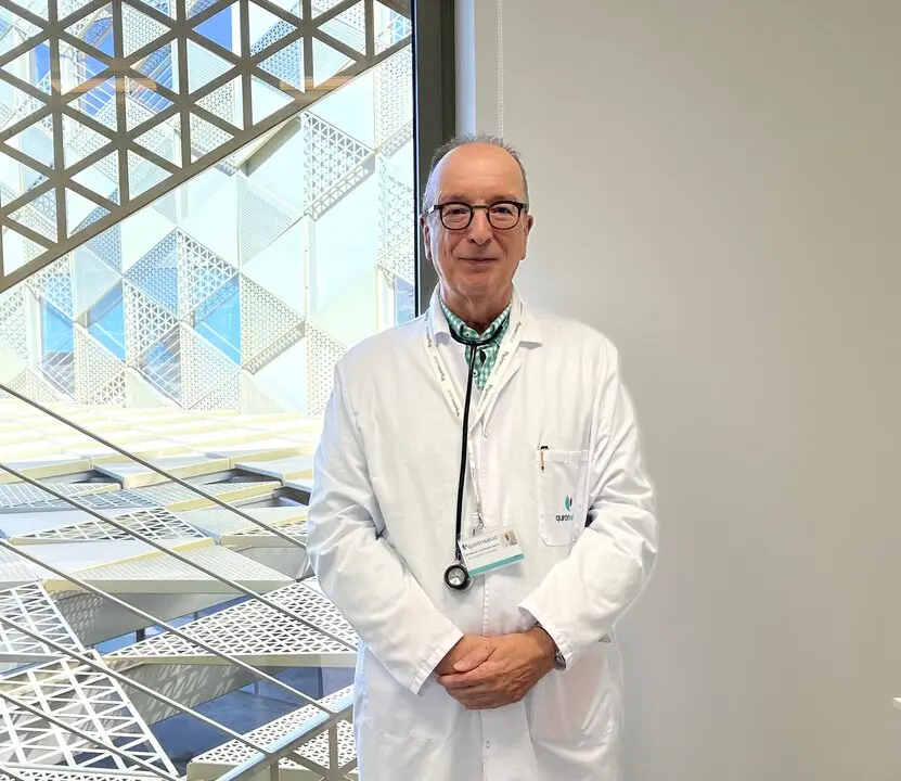 El doctor Luis Manuel Entrenas, jefe de servicio de Neumolog&iacute;a del Hospital Quir&oacute;nsalud C&oacute;rdoba. | Quir&oacute;nsalud