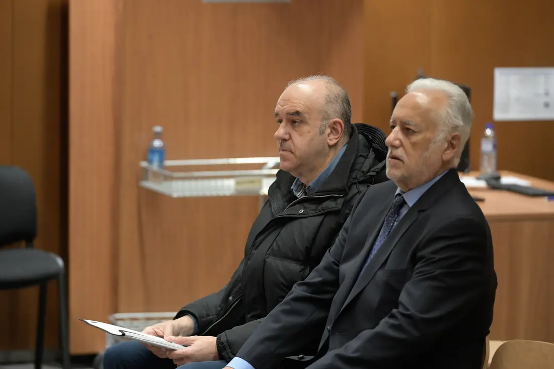 Manuel Reija y Miguel Reija, lotero y exdelegado provincial de Loter&iacute;as y Apuestas del Estado acusados. | Europa Press.