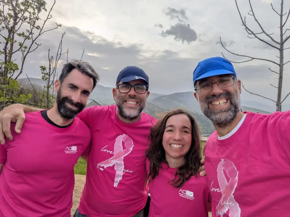 Alejandro Porto junto a sus compa&ntilde;eros de viaje Salva, Elena y Alberto.
