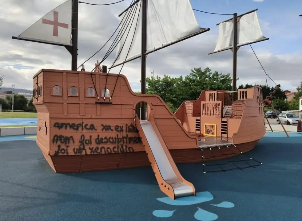 Imagen del barco vandalizado, publicada en su Instagram | INSTAGRAM