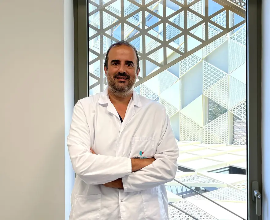 El doctor Ignacio Garc&iacute;a N&uacute;&ntilde;ez. | Quir&oacute;nsalud