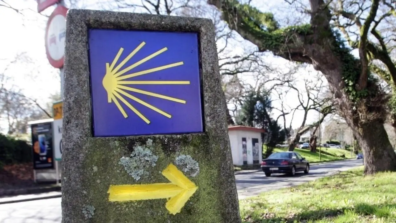 Moj&oacute;n que se&ntilde;aliza el Camino de Santiago. - Europa Press