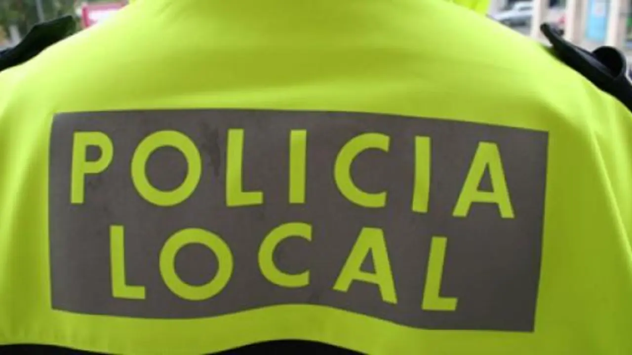 Polic&iacute;a Local. - Archivo.