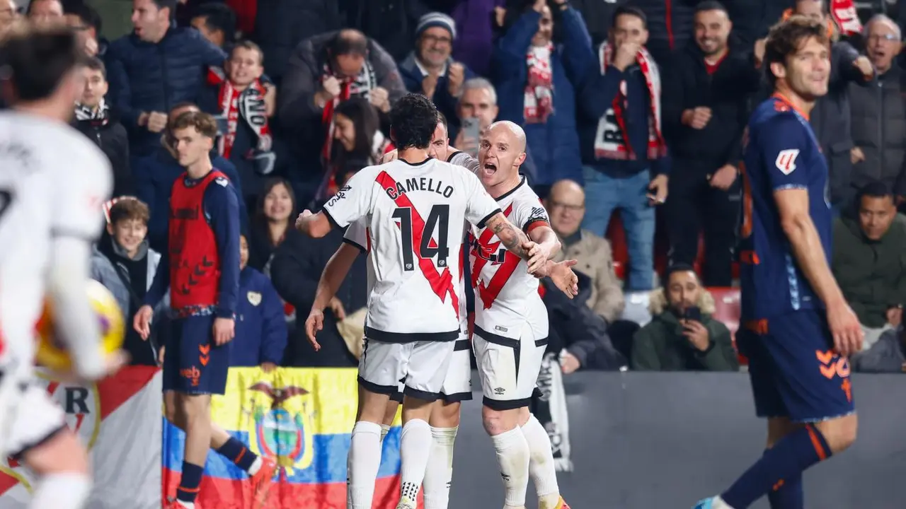 El Rayo celebra su segundo gol ante el Celta. - EP