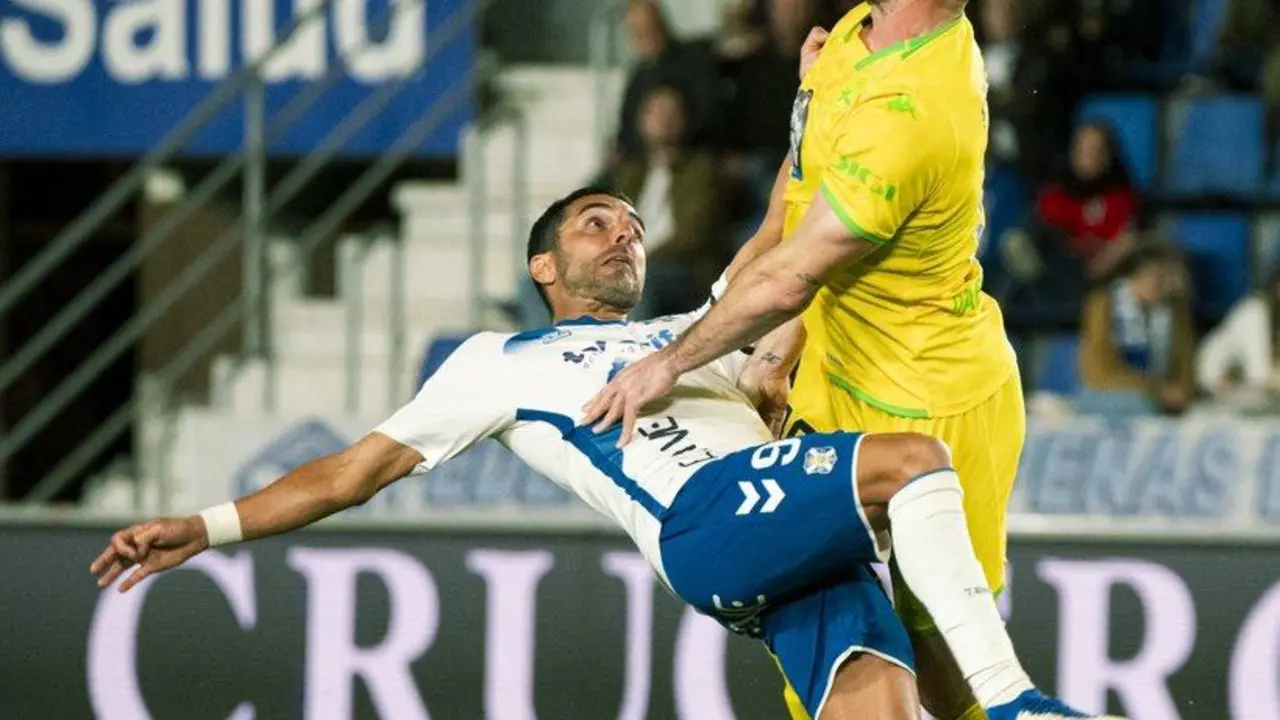 Tenerife-D&eacute;por. - @CDTOficial / X