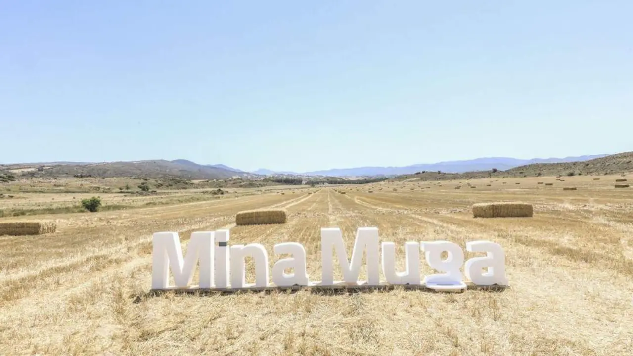 Mina Muga. - 
