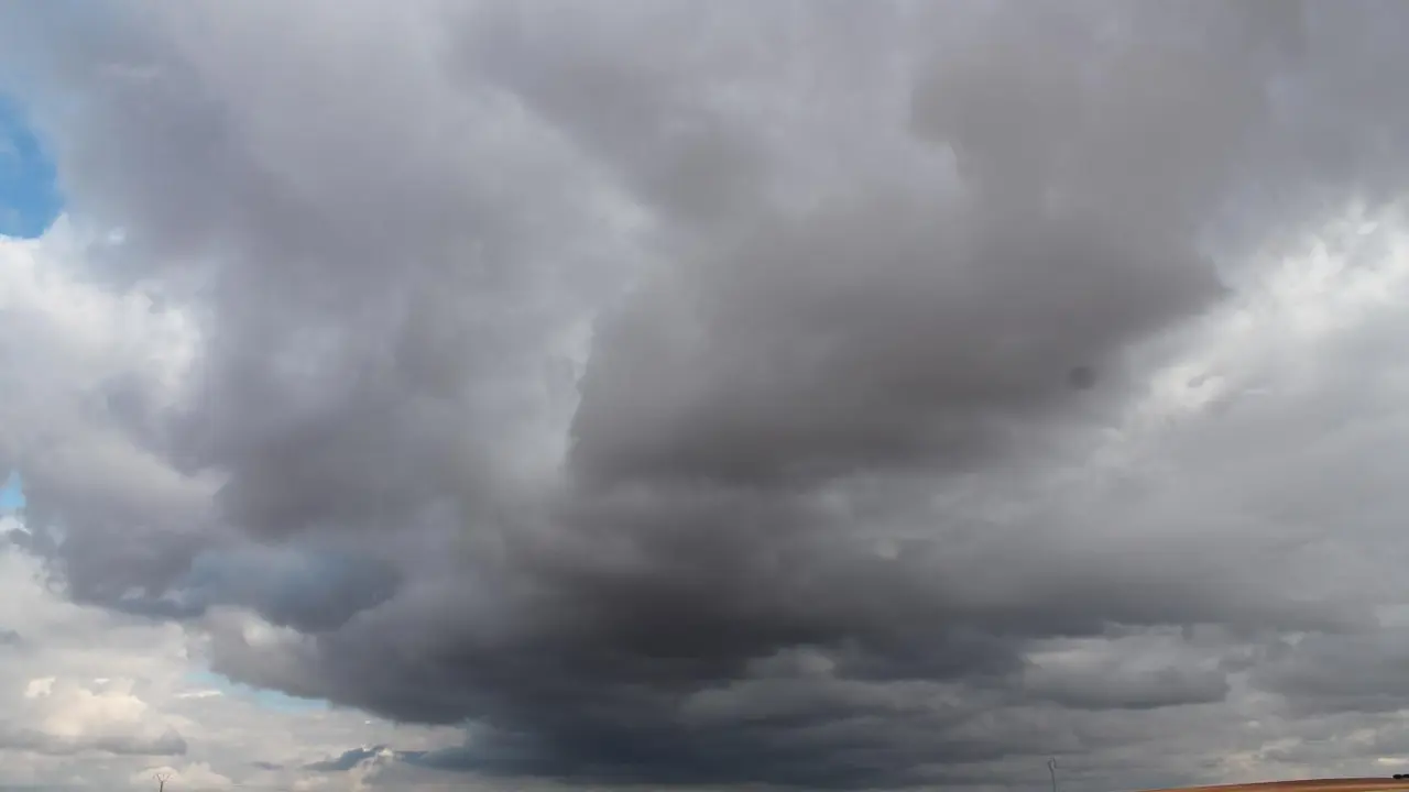 Cielo nublado. - VM