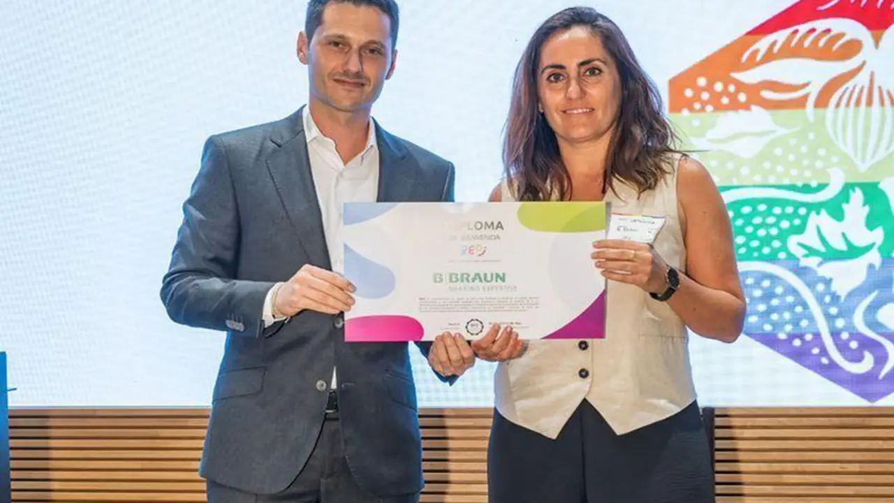 Diego Pol Longo de REDI y Ver&oacute;nica Lerma, de B. Braun. - 