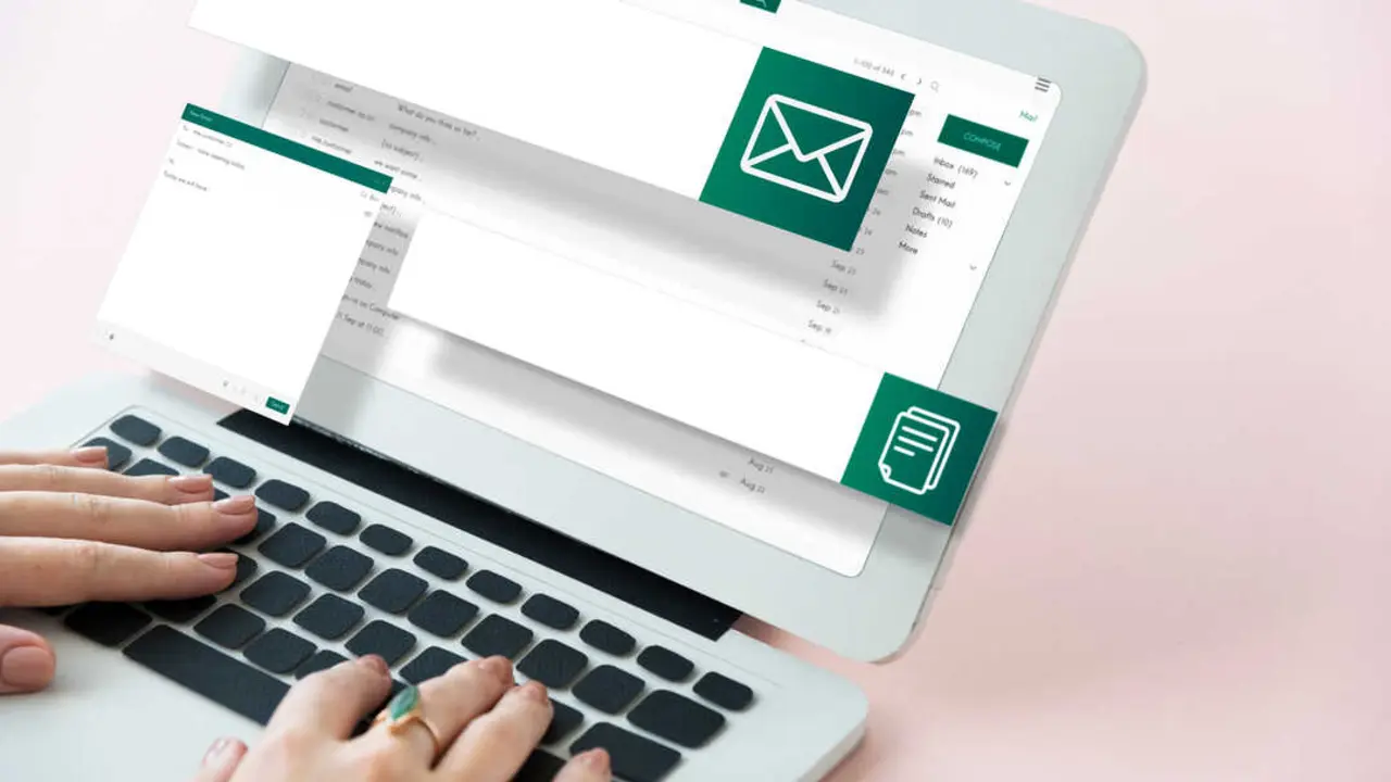 E-mail Global Communications Connection Social Networking Concept | Pexels