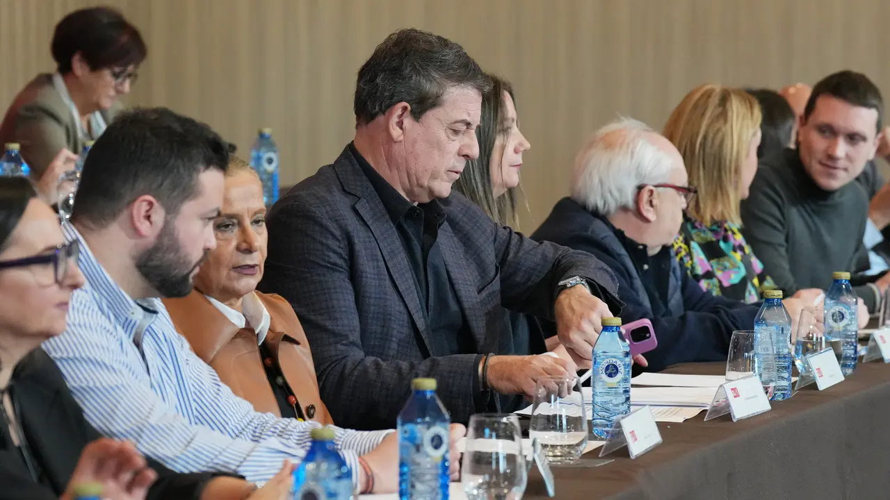 El secretario general del PSdeG y portavoz del Grupo Socialista en el Parlamento de Galicia, Jos&eacute; Ram&oacute;n G&oacute;mez Besteiro | &Aacute;lvaro Ballesteros / Europa Press