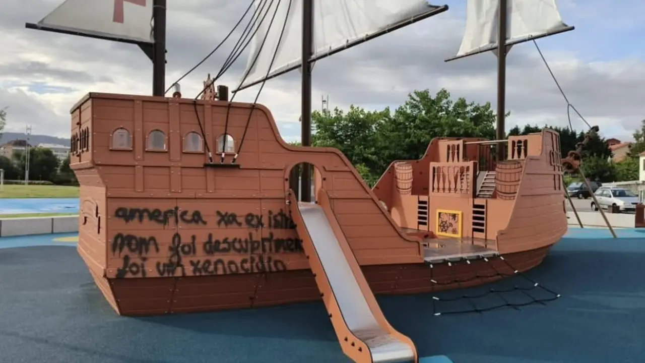 Imagen del barco vandalizado, publicada en su Instagram | INSTAGRAM