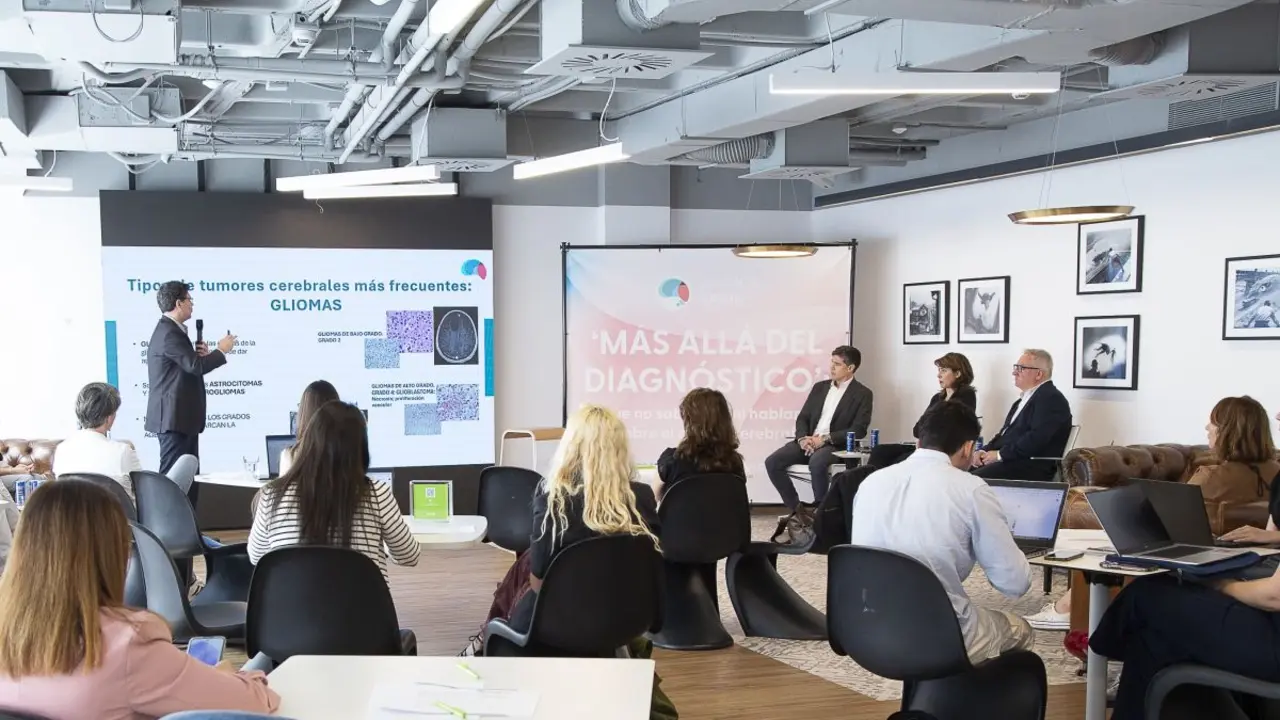 Primera edici&oacute;n del Workshop 'M&aacute;s all&aacute; del diagn&oacute;stico', celebrado por ASTUCE Spain en 2025