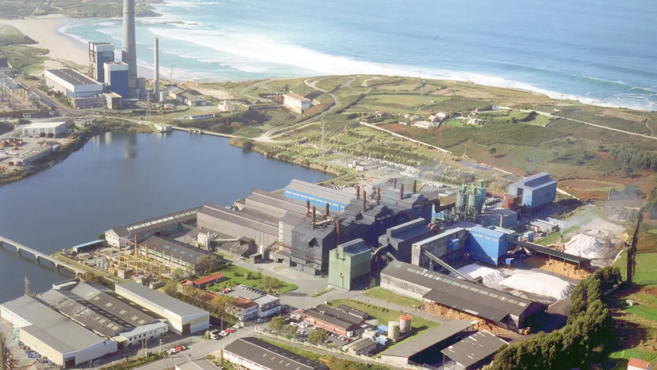 F&aacute;brica de Ferroatl&aacute;ntica (Ferroglobe) en A Coru&ntilde;a. | Europa Press